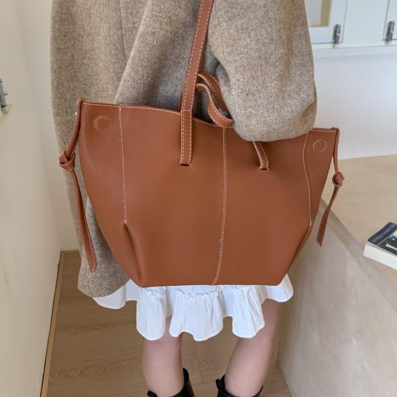 Large-capacity Tote Mother and Child Bag Autumn and Winter New Vegetable Basket Single Shoulder Crossbody Maillard Women's Bag Niche Design