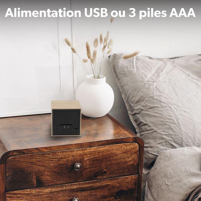 Digital Vekkerklokke - T’nB - Liten Modell - 3 Programmerbare Alarmer - Justerbar Belysning - Tre