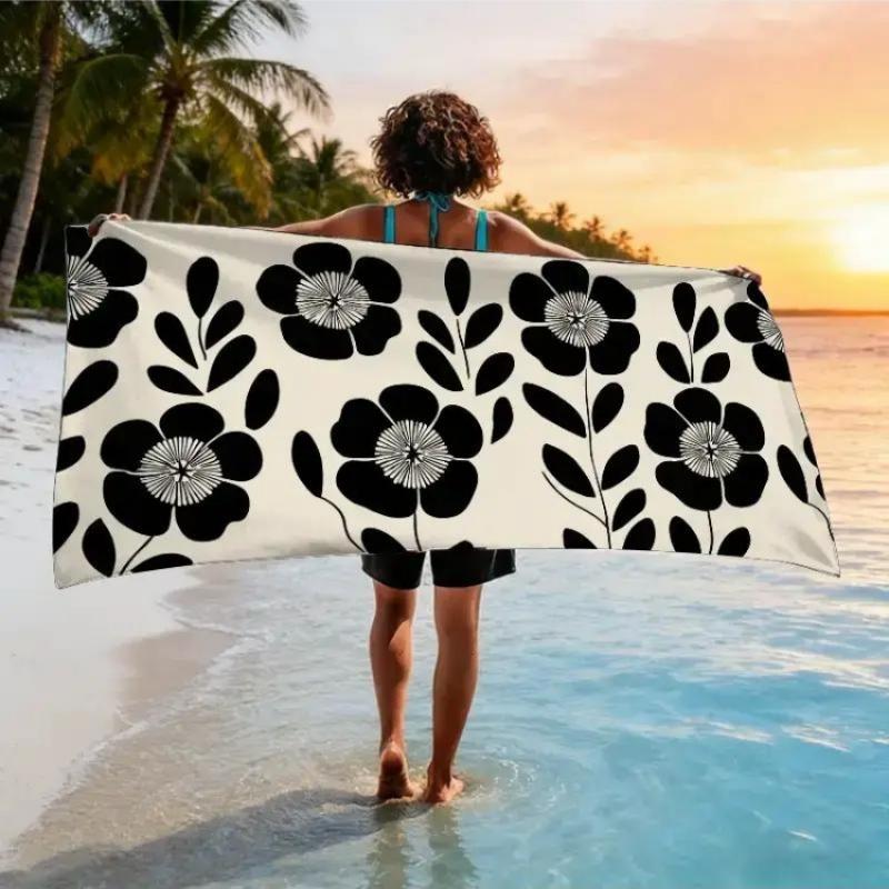 

A Traditional Patterned Algorithm-Themed Beach Towel, Perfect for Anniversaries, Soft, Absorbent,Featuring Shapes Like Outlines W40*H60(CM)