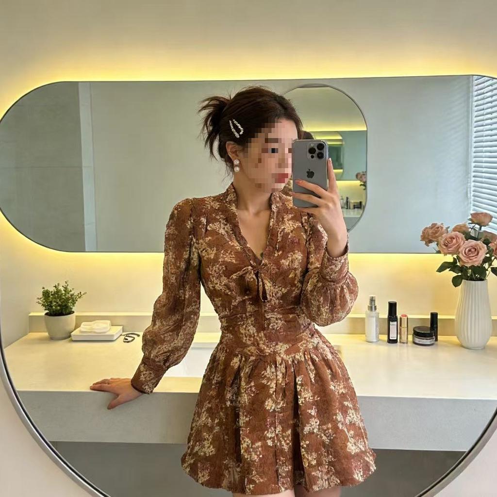 Coffee break French temperament old money wind floral dress children's summer new long-sleeved chiffon waist skirt