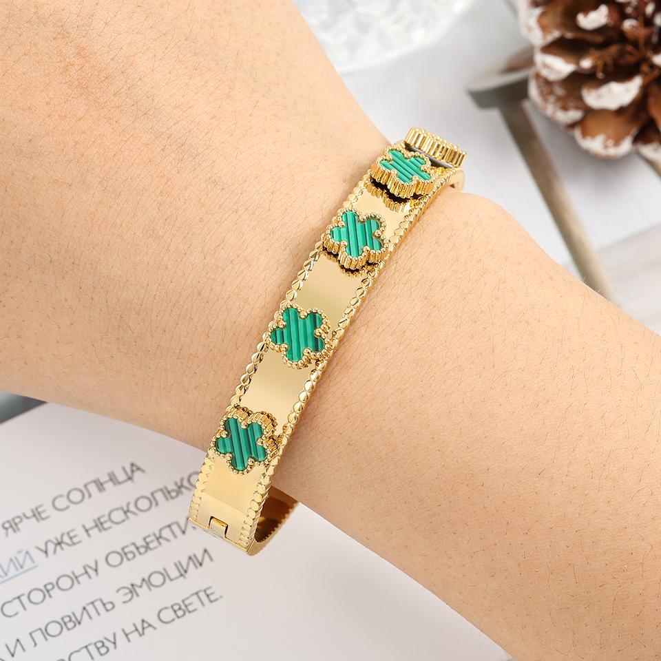 ZAKOL 2 Pcs Women's Stackable Gold Bracelets Bangle Zircon Set 14K Gold Plated Floral Non Tarnish Cubic Zirconia Bangle Gift