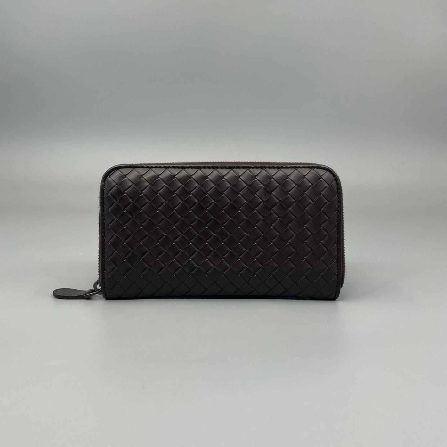 [Pre-Owned] Fashion Classic Hand-Woven Long Leather Wallet - Very Good #1RGXAX8 ONE SIZE