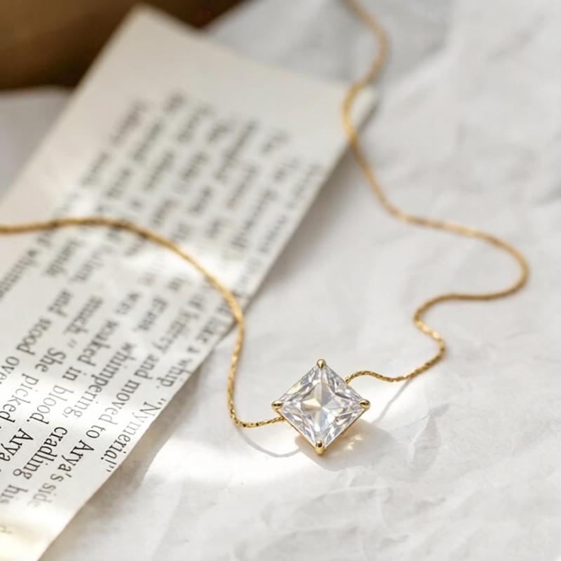 Minimalist Stainless Steel Heart Round Classic Zircon Charm Anti Tarnish Chain Necklace For Women Jewelry