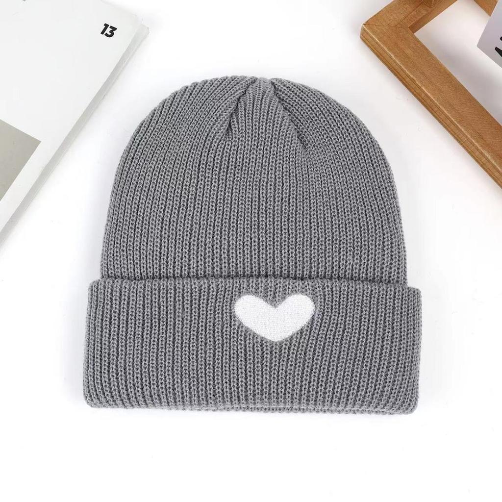 Embroidered Love Knitted Hat for Women in Autumn and Winter, Warm and Casual, Versatile, Student Knitted Hat, Cold Hat