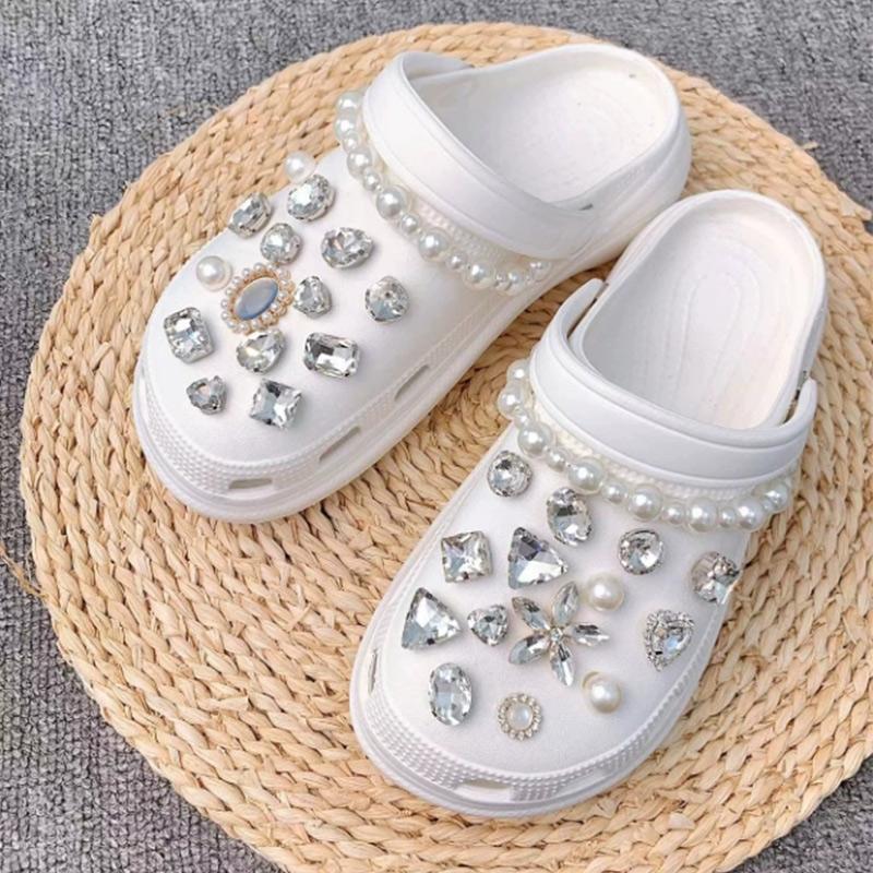 Shoe Charm DIY Pins Transparent Rhinestone Pearl Chain Decoration Buckle for Hole Shoes Charms Set Accessories Kids Boy Girls Gift