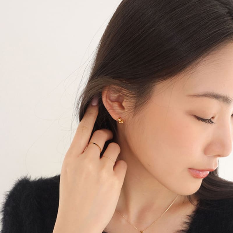 Modernlike 14k goldgefüllte Silber Kirschherz-Ohrringe