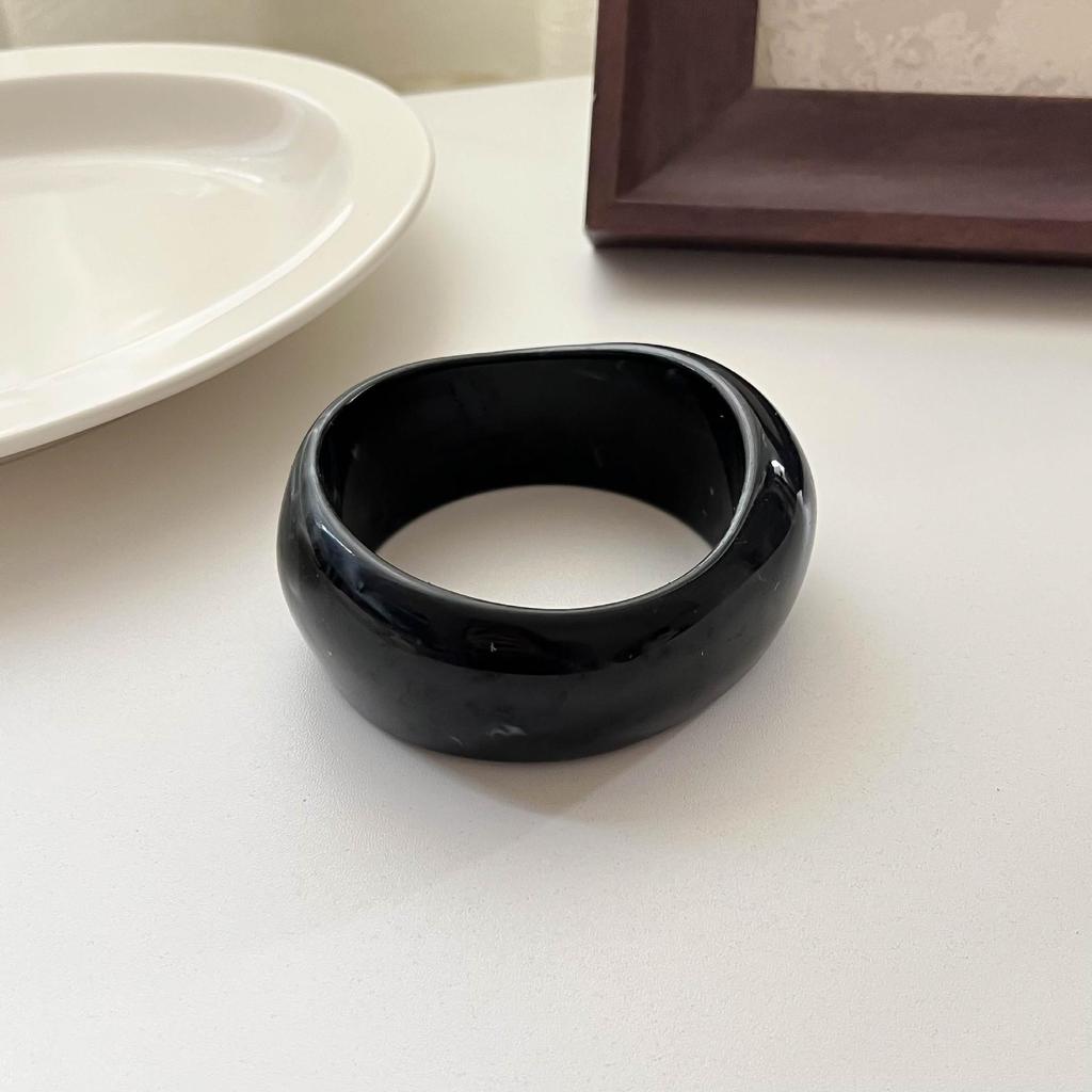 Ombre Resin Bangle: Wide Irregular Design, Vintage Minimalist Style