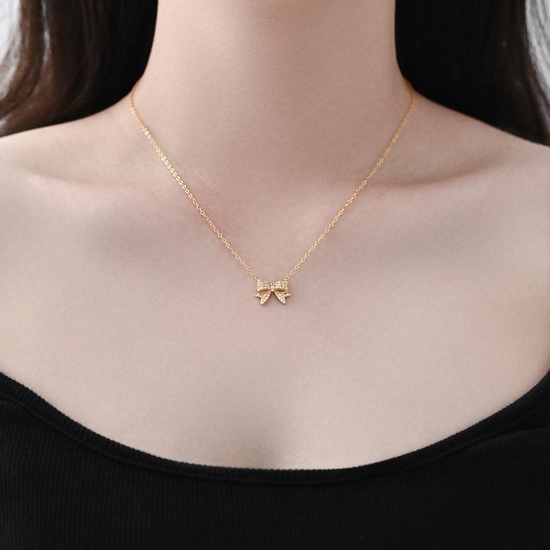 Light Luxury Diamond Studded Bow Necklace, Niche Design, High-end Feel, Versatile for Daily Commuting