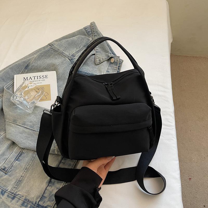 New Simple and Lightweight Casual Bag Stylish and Simple Oxford Cloth Women's Messenger Bag Shoulder Portable Commuter Bag