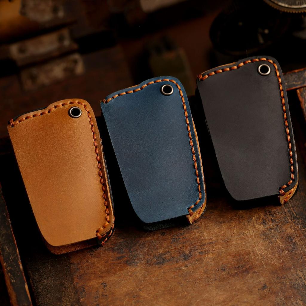 Car Key Cover, Suitable for Toyota Key Cover, Old Folding Car Key Bag, First Layer Cowhide