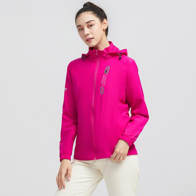 New Outdoor Jacket for Women, Waterproof, Windproof and Lightweight Camping and Mountaineering Clothing