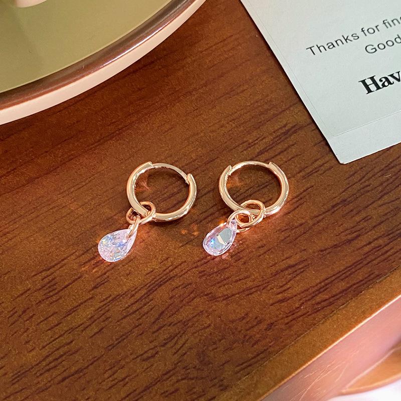 

Простые вставные серьги с бахромой в форме капли воды для женщин с характером, универсальные ежедневные серьги для поездок на работу