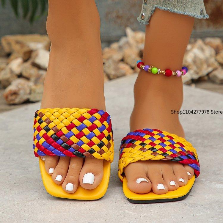 Fashion Women Slippers Summer Fashion Beach Mules Casual Indoor Home Slippers Selling Sexy Braided Square Toe Flat Sandals Slides Women