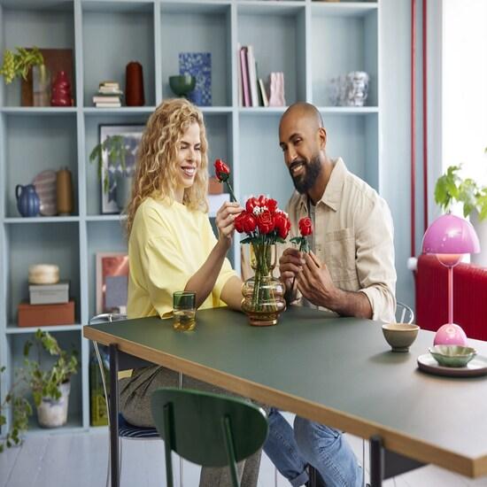 LEGO Icons 10328 Bouquet of Roses