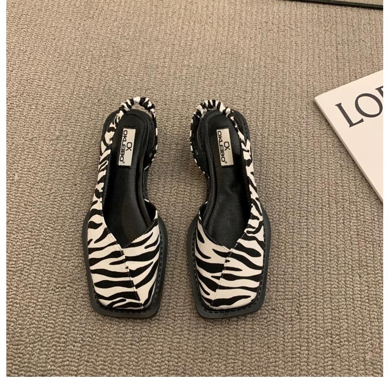 

Летние плиссированные эластичные сандалии с квадратным носком, модные женские шлепанцы, женские сандалии с глубоким носком, дизайнерские женские сандалии 40