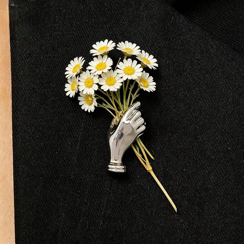 Alloy Hand-Held Flower Necklace Brooch Versatile Suit Pin Accessories For Daily Wear Parties Gifting