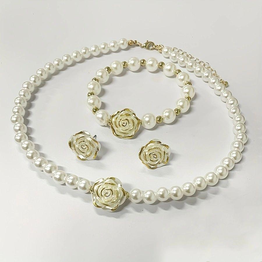 

Винтажный жемчужный набор украшений в придворном стиле: Ожерелье, браслет и серьги-пусеты