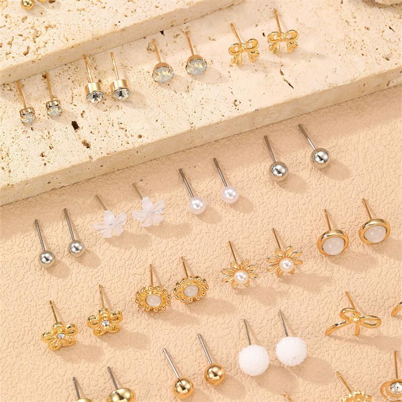 Minimalist Ushaped Zinc Alloy Ear Cuff For Women With Geometric Design