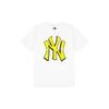 MLB New York Yankees Rückseitenlogo Kurzarm-T-Shirt Unisex T-Shirts Weiß 3ATS03023-50WHS