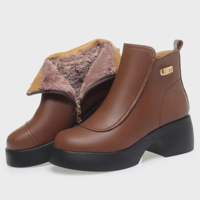 Women's Winter Cotton Short Boots with Thick Heels & Soles, Plus Velvet Lining for Warmth, Suitable for Middle-Aged Women