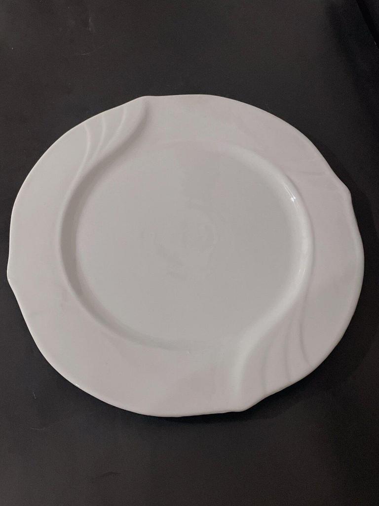 Elegant Retro Western Ceramic Plate for Italian Cuisine - Pure White Vegetable Dish