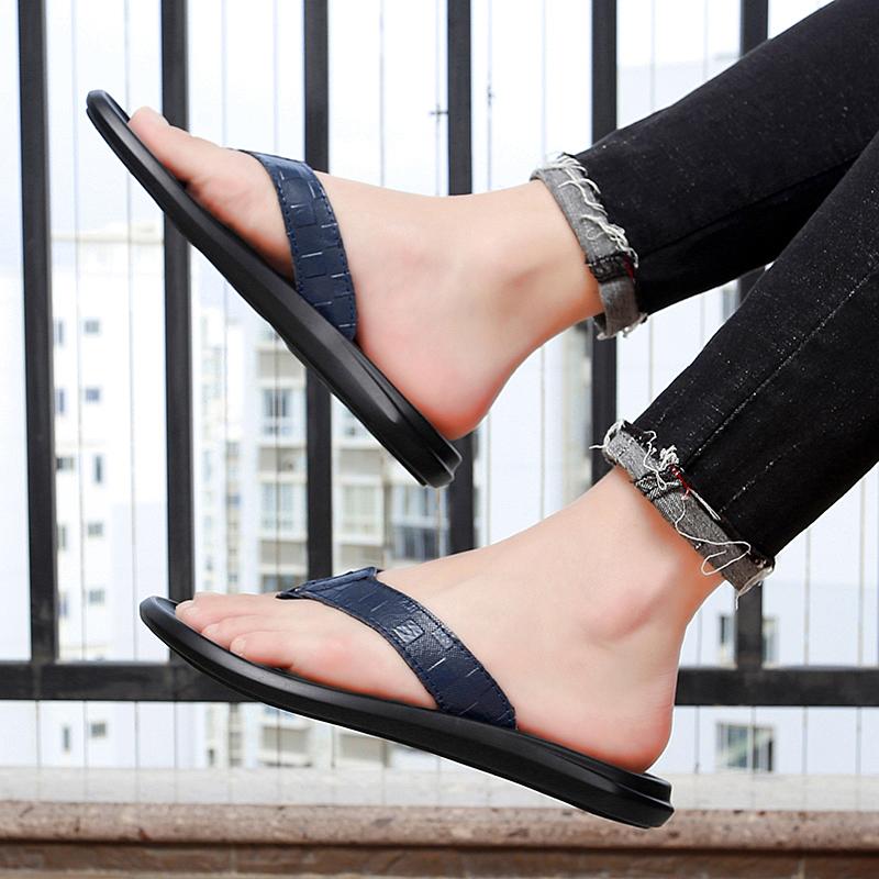Mode 2024 Nya Herr Läderslippers Herr Flip-flops Tofflor Casual Utomhus Sommar Italiensk Designer Klassisk Blå Strandskor Manliga