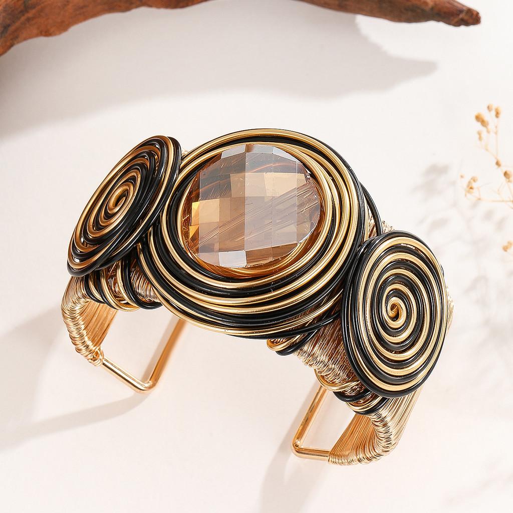 

Unique Handwoven Aluminum Wire Bracelet With Geometric Elements For Trendy Women чёрный