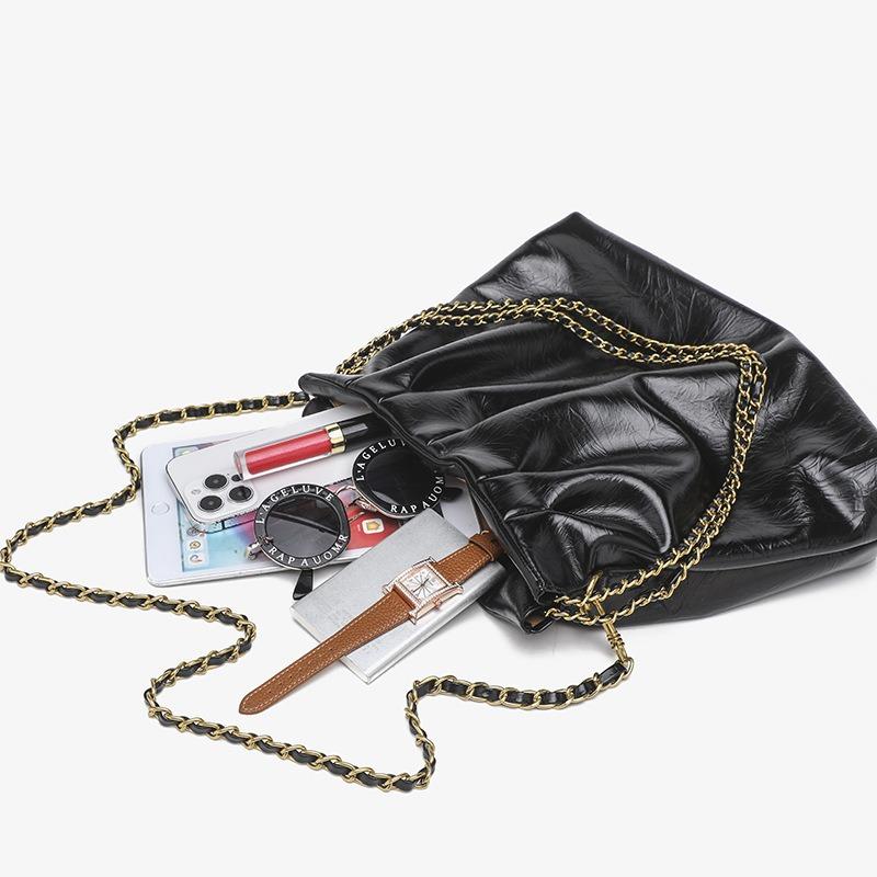 New Chain Shoulder Women's Bag Solid Color Versatile Pleated Cloud Messenger Bag Simple High-end Handbag Tide