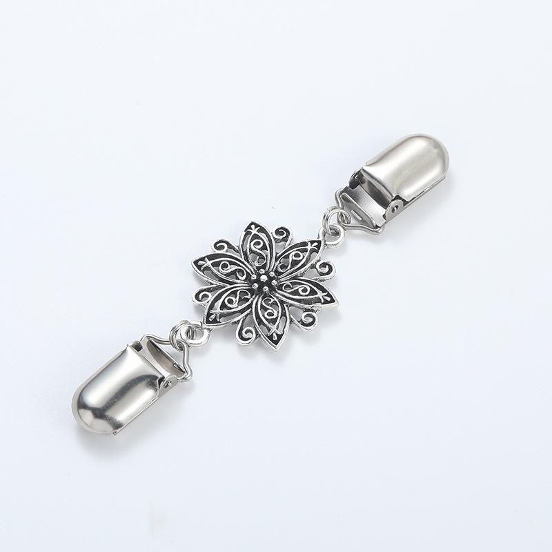Vintage Diamond Scarf and Sweater Clip – Retro Alloy Brooch for Women