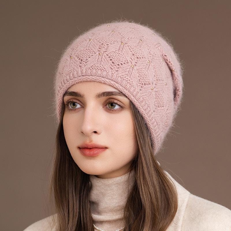 

Women s Soft Beanie - Winter Hat with Snug Fit, Lightweight Warmth for Outdoor, Everyday & Formal Events - Elegant Minimalist Cold Weather Accessory one size рожевий