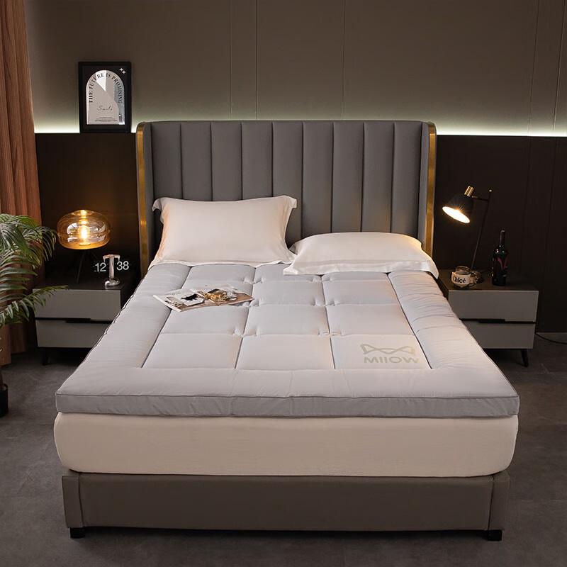 MaoRen Hotel-Grade Foldable Mattress Topper
