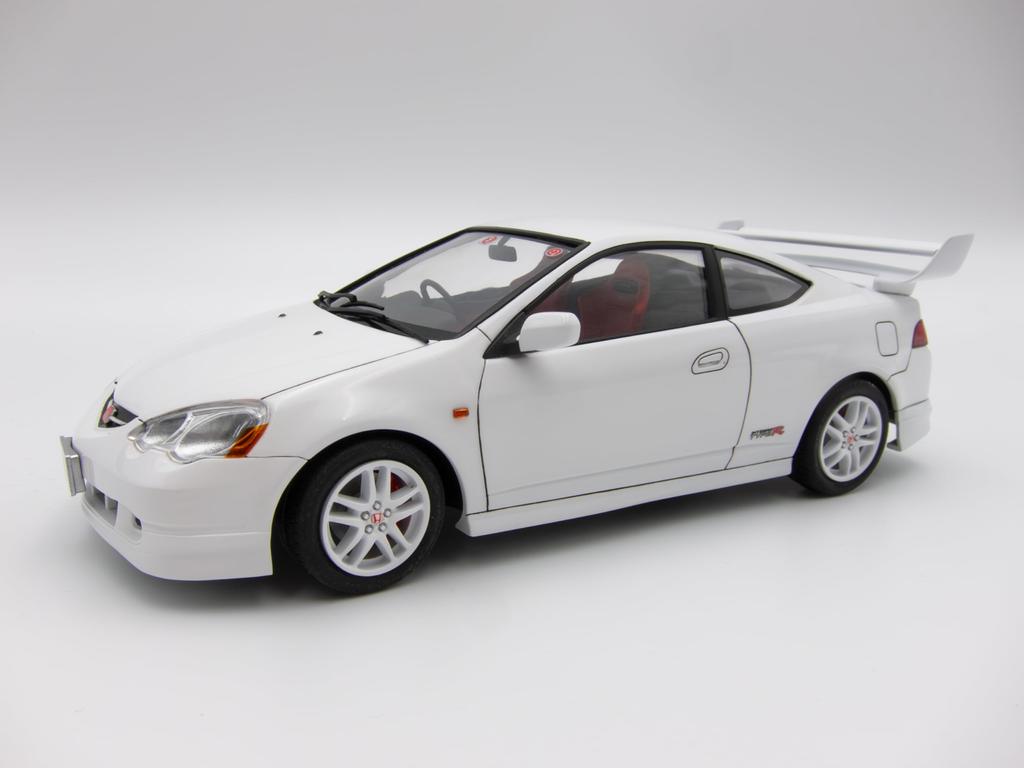 Fujimi Model Inch Up Series Honda Integra Type R DC5 Special Edition 1/24 No.302 ID-302