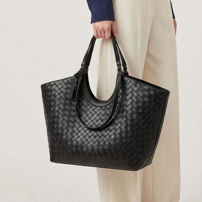 Tote Bag Woven Pattern Bag High Sense Retro Fashion Women'S Bag Large Capacity Commuter Shoulder Bag Women