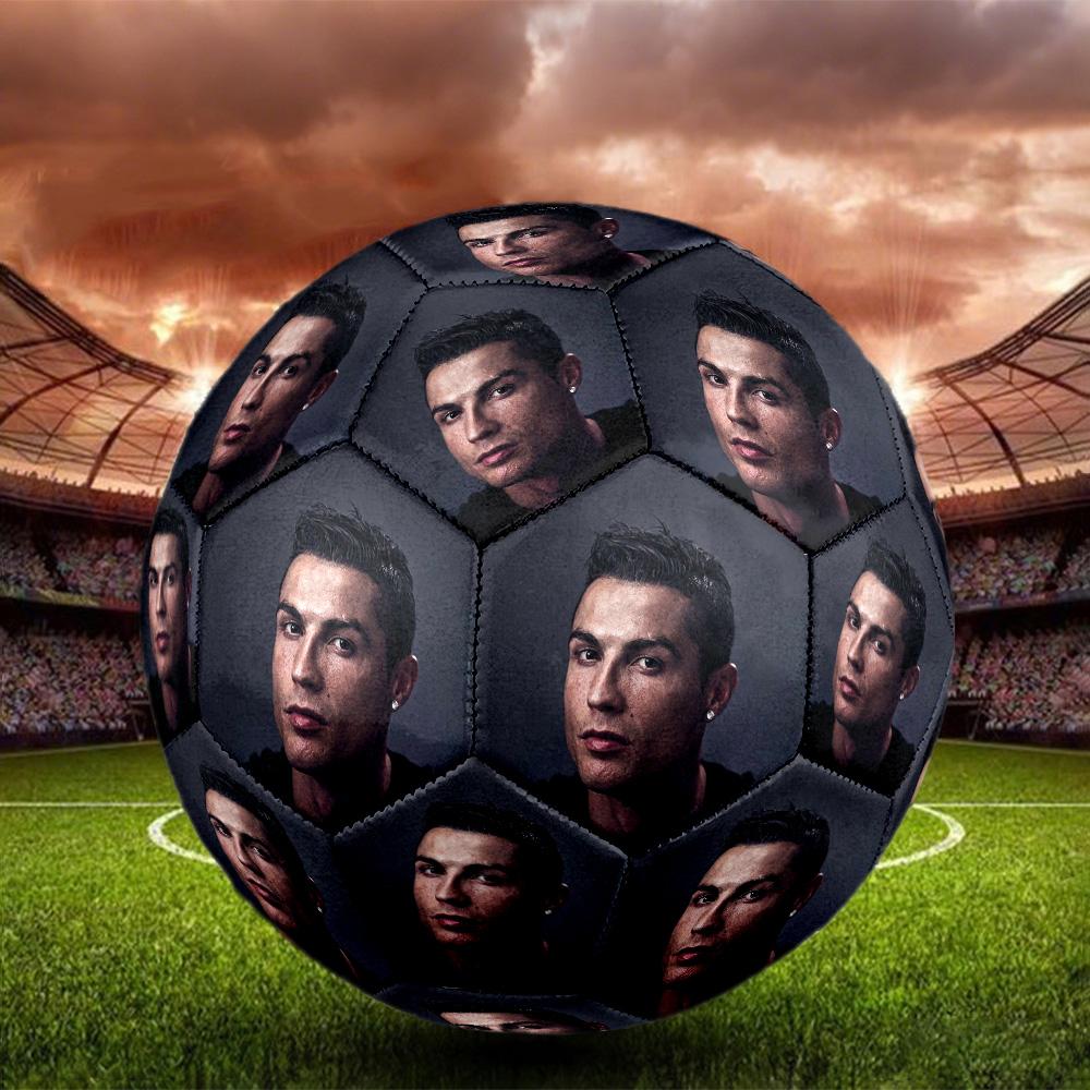 Cristiano Ronaldo Pallone da Calcio Taglia 5 Cucito a Macchina Universale per Interni/Esterni Regali per Appassionati di Calcio Regalo Perfetto per Amici e Famiglia