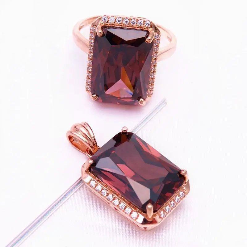 Exquisite Purple Gold-Plated Rose Gold Korean Version Of Fashion High-End Versatile Color Gold Square Smoke Zircon Pendant Collarbone Chain