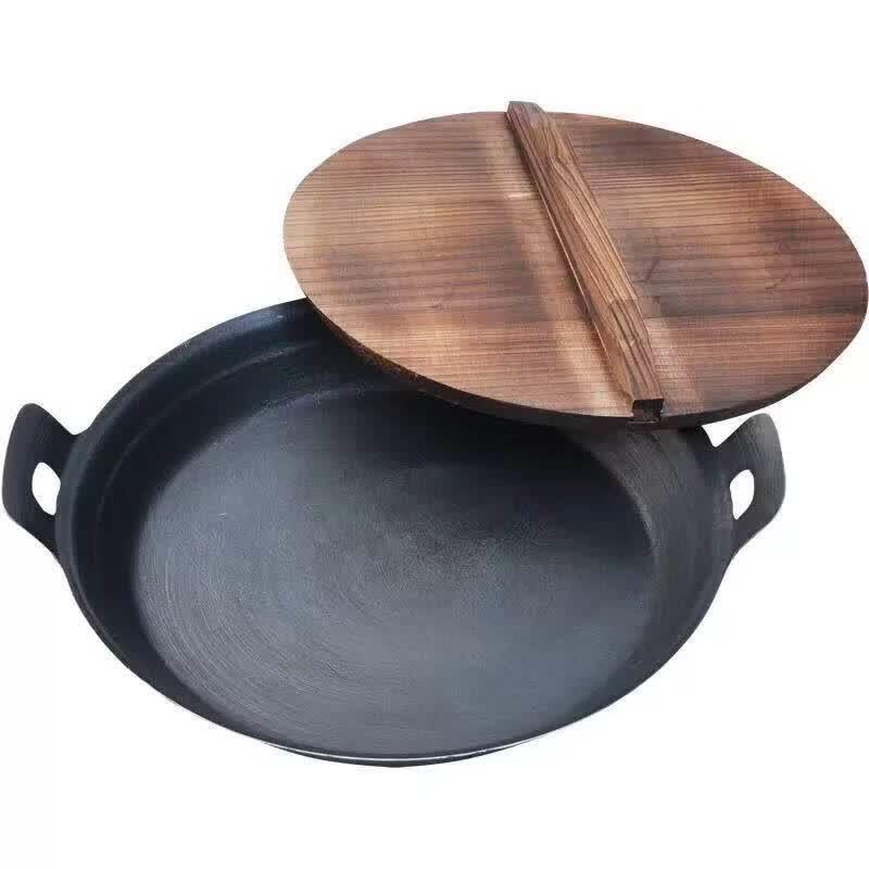 Traditional Cast Iron Skillet with Steel Lid