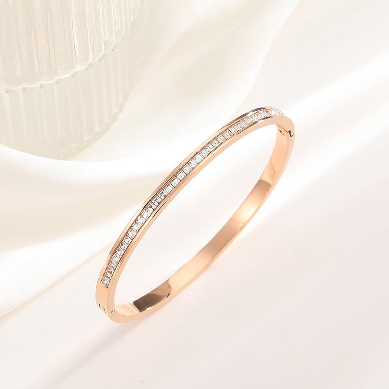 Elegant European & American Fashion Diamond Star Bracelet - Versatile Light Luxury Jewelry розового золота