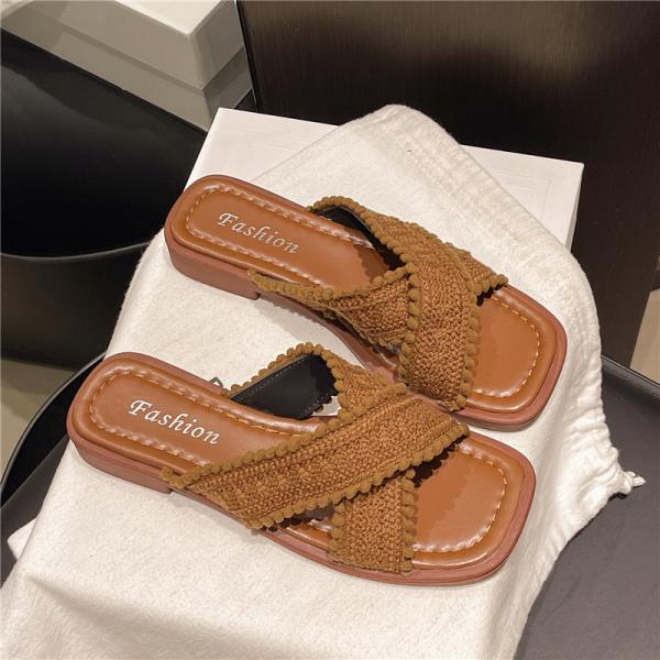 Fashion Shoes Summer Clogs Woman Female Slippers Square Toe Slides Beach 2025 Flat Retro Beach Shoes Woman's Slippers Slides Square Toe