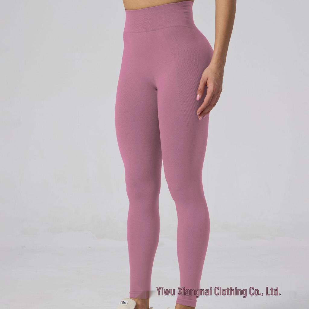 New Seamless Women's Yoga Set: Sports Bra, Fingerless Gloves, and Hip-Lifting Shorts for Fitness