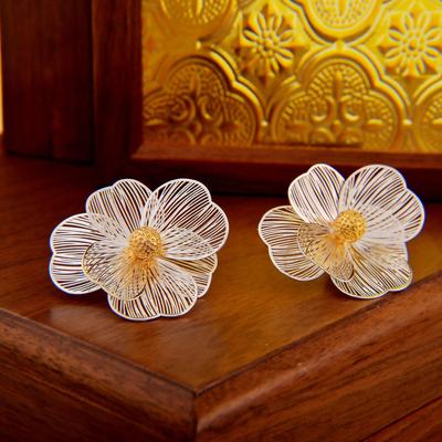 French Retro High-end Earrings Vintage Exaggerated Large Flower Earrings Women's Light Luxury Geometric Hollow Earrings