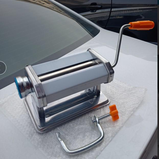 Compact Manual Noodle & Dumpling Skin Press, 150 Type, Knife-Free