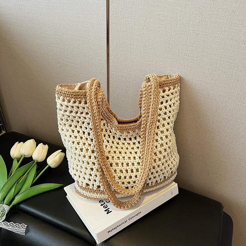 

Commuter large-capacity hollow woven bag women s new versatile shoulder bag casual knitted tote bag