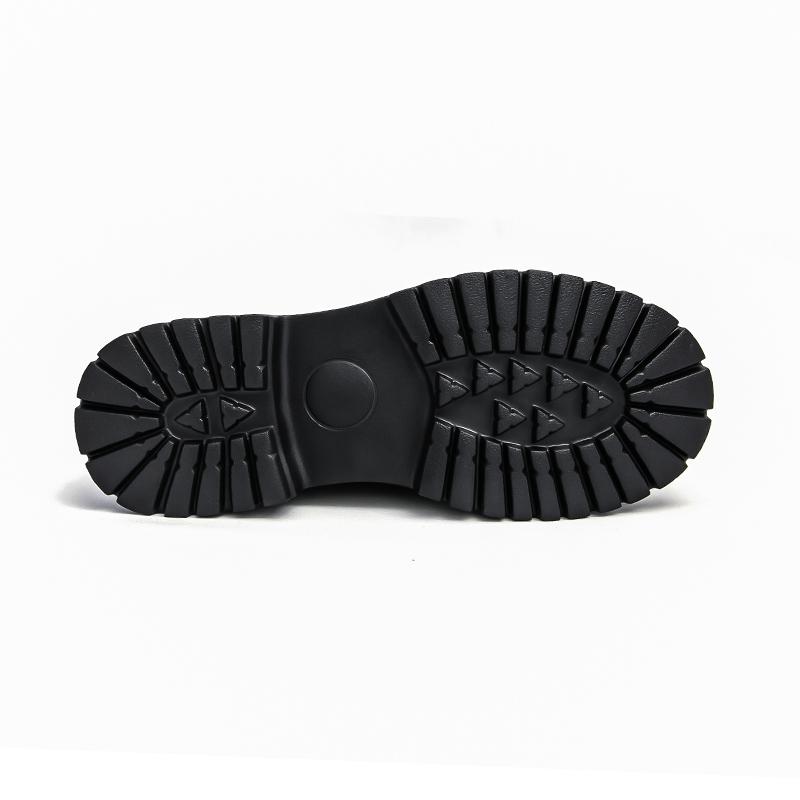 2026 Nuove scarpe in pelle con suola spessa, rialzo, frange, testa grande, mocassini casual per giovani uomini, scarpe tipo mocassino trendy britanniche