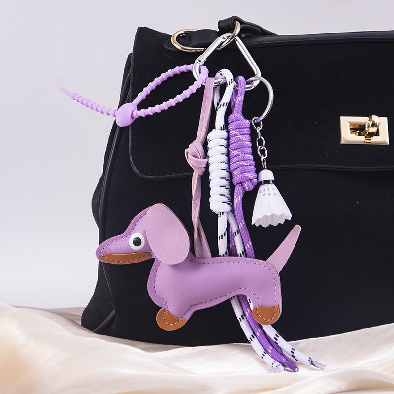 Colgante de Cuerda Tejida Dachshund y Amuleto de Cuero para Teléfono/Bolso