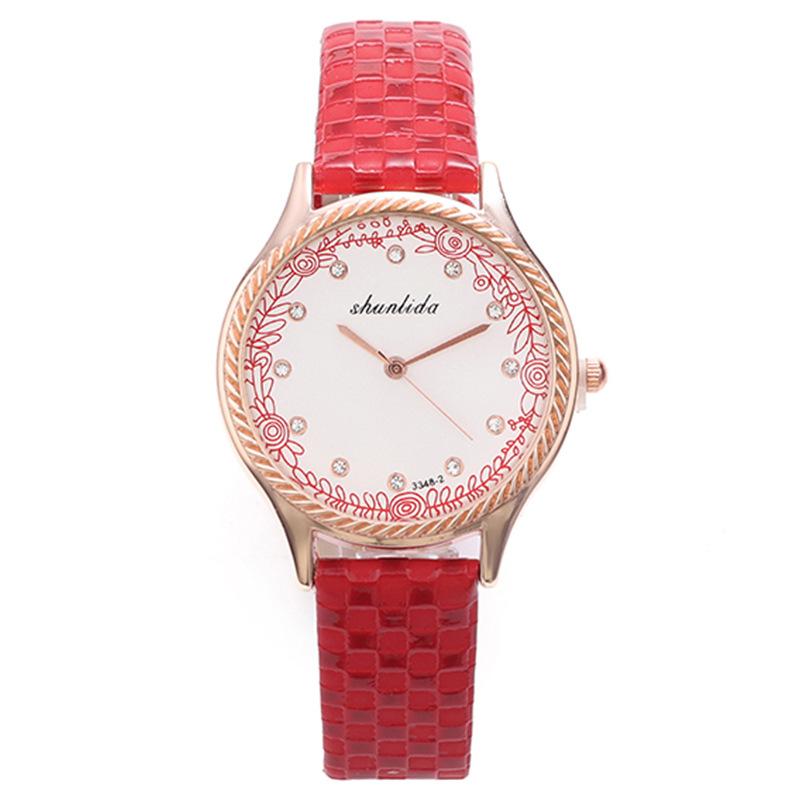 Ladies Watch Personalized Fashion Belt Quartz Watch Female Simple Student Watch красный