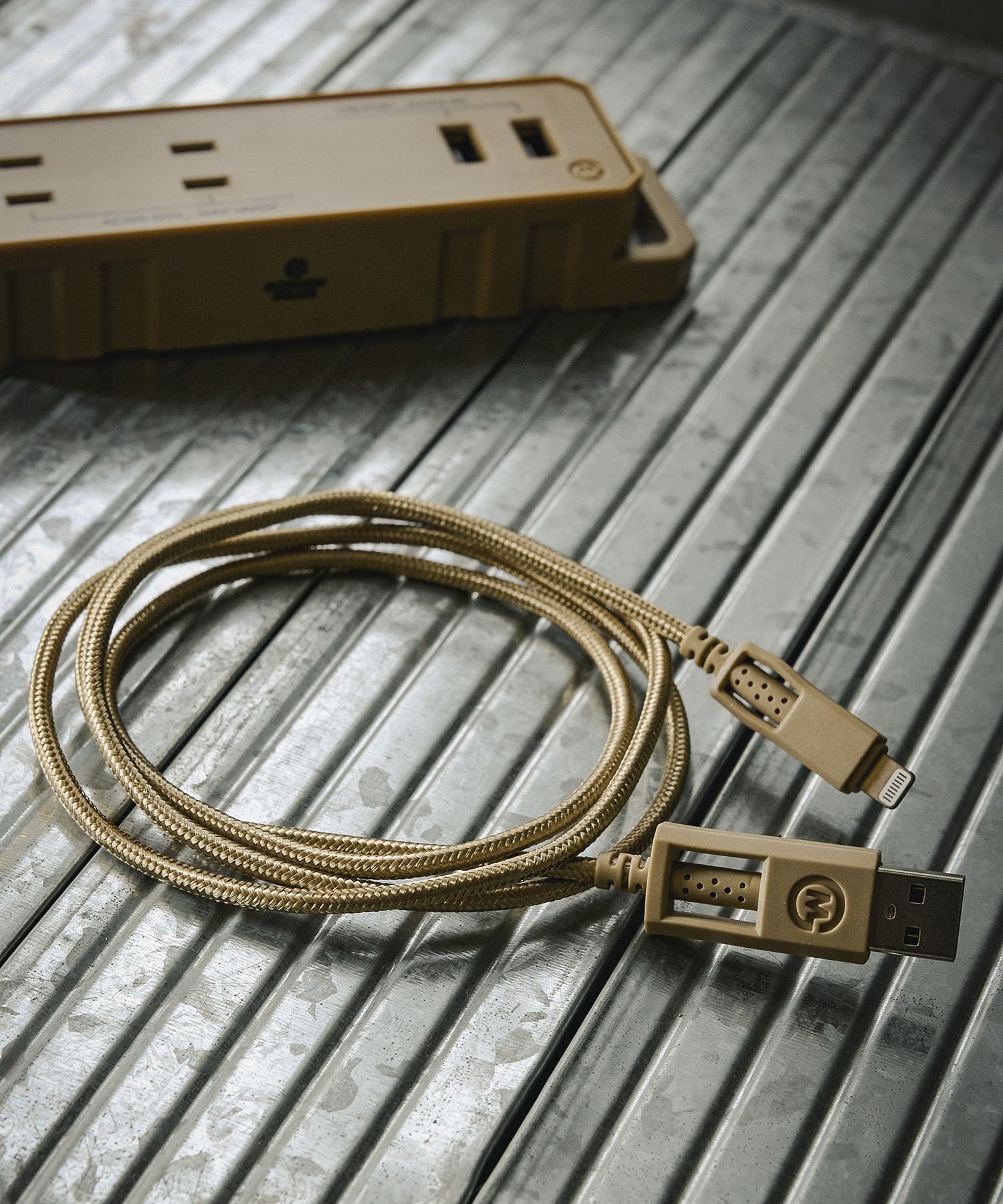 

GORDON MILLER Car USB Cable, Lightning to USB Type, 1m, Coyote Beige, 1675828