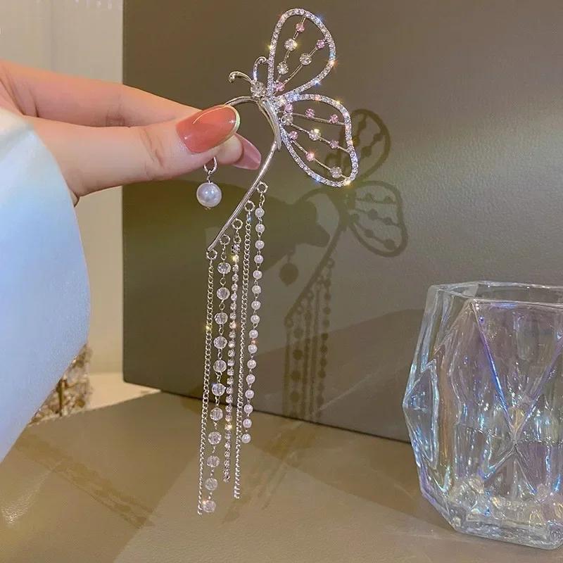 Retro Crystal Butterfly Pearl Earrings with Fashionable Long Tassels Sexy Hollow Out Women's Elegant Earring Sweet Girls Jewelry