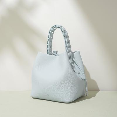 Neue erste Schicht Rindsleder Eimer Tasche 2025 Frühling texturiertes Leder Umhängetasche Pendler vielseitig Einzel Schulter elegant tragbar