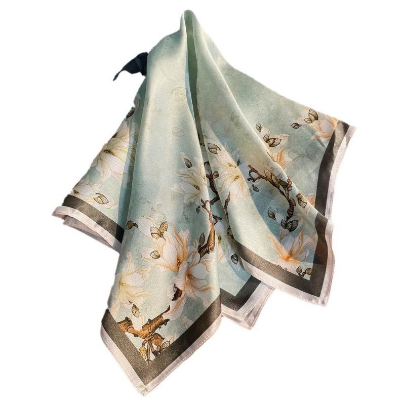 Spring new magnolia floral silk small square scarf women's high-end mulberry silk silk scarf scarf elegant silk scarf gift