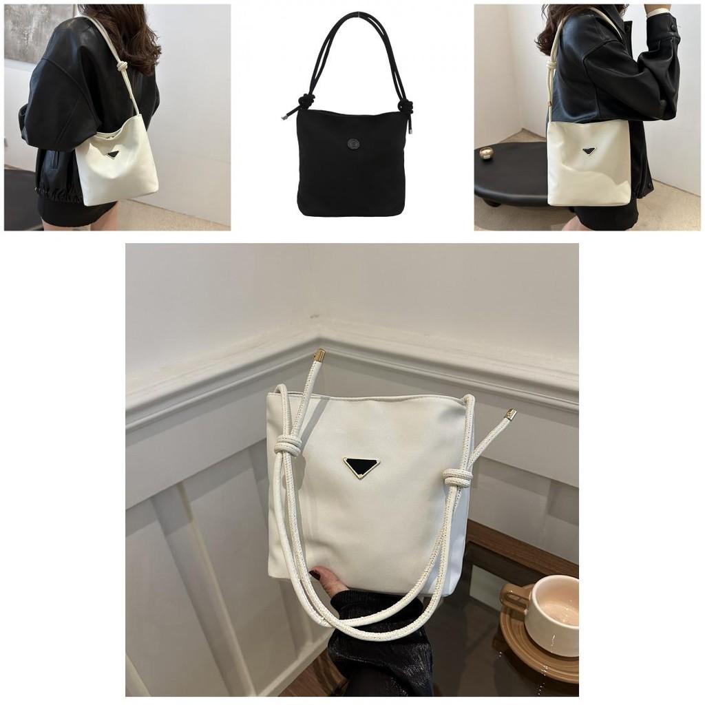 Stylish Large Capacity Solid Color Casual Nylon Shoulder Bag For Everyday Use